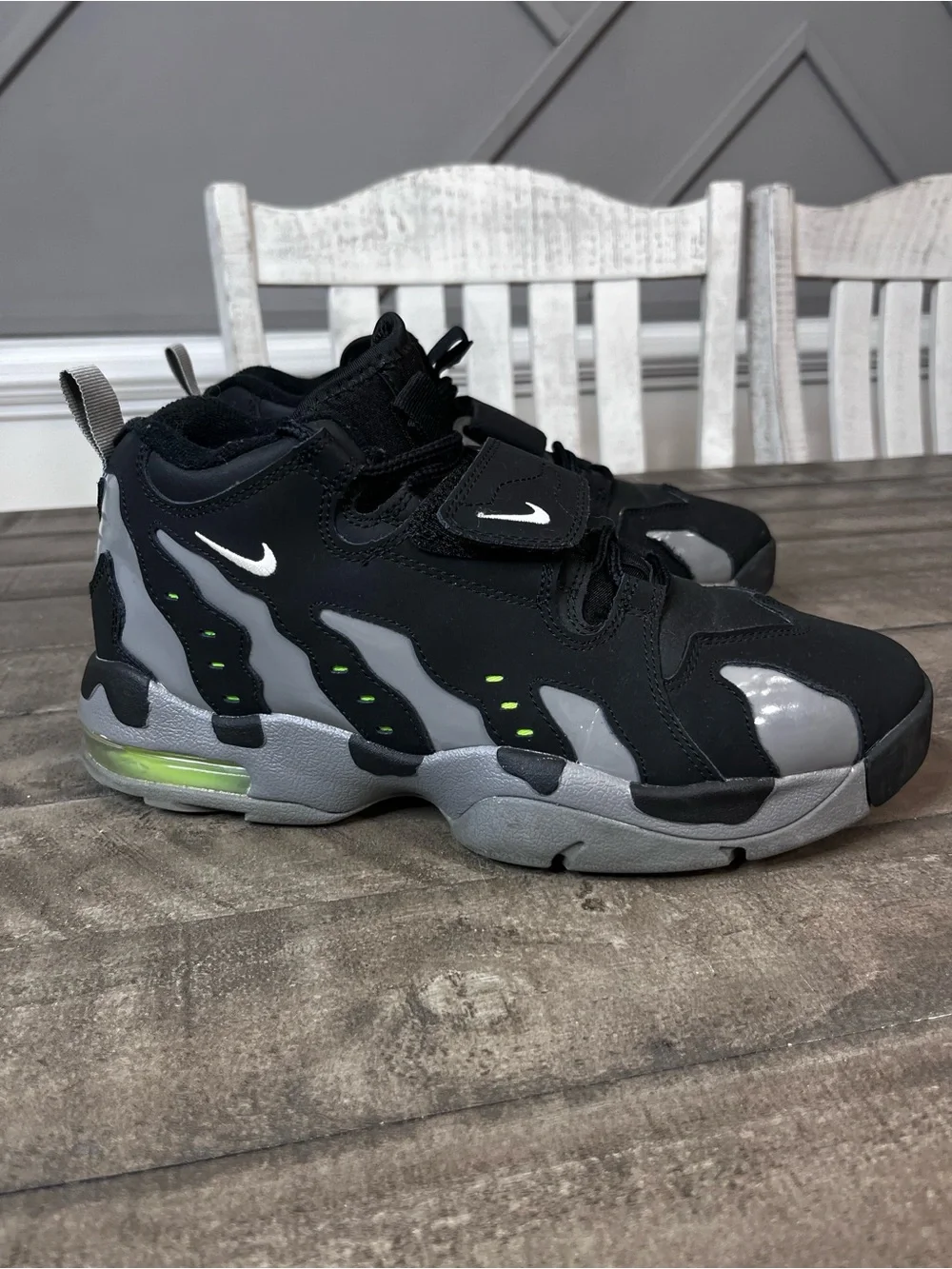 Nike Air DT Max '96 Deion Sanders Black Grey Sz 10